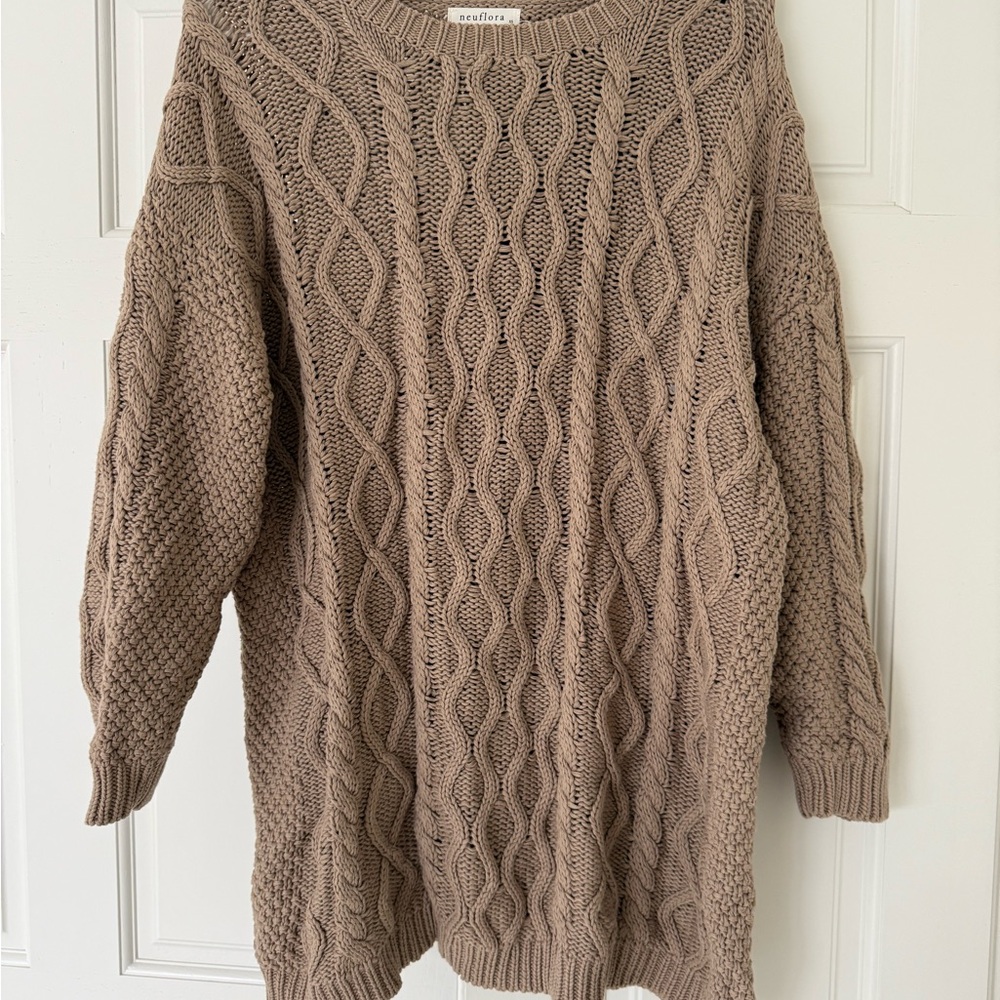Cozy Cable Knit Sweater - Brown